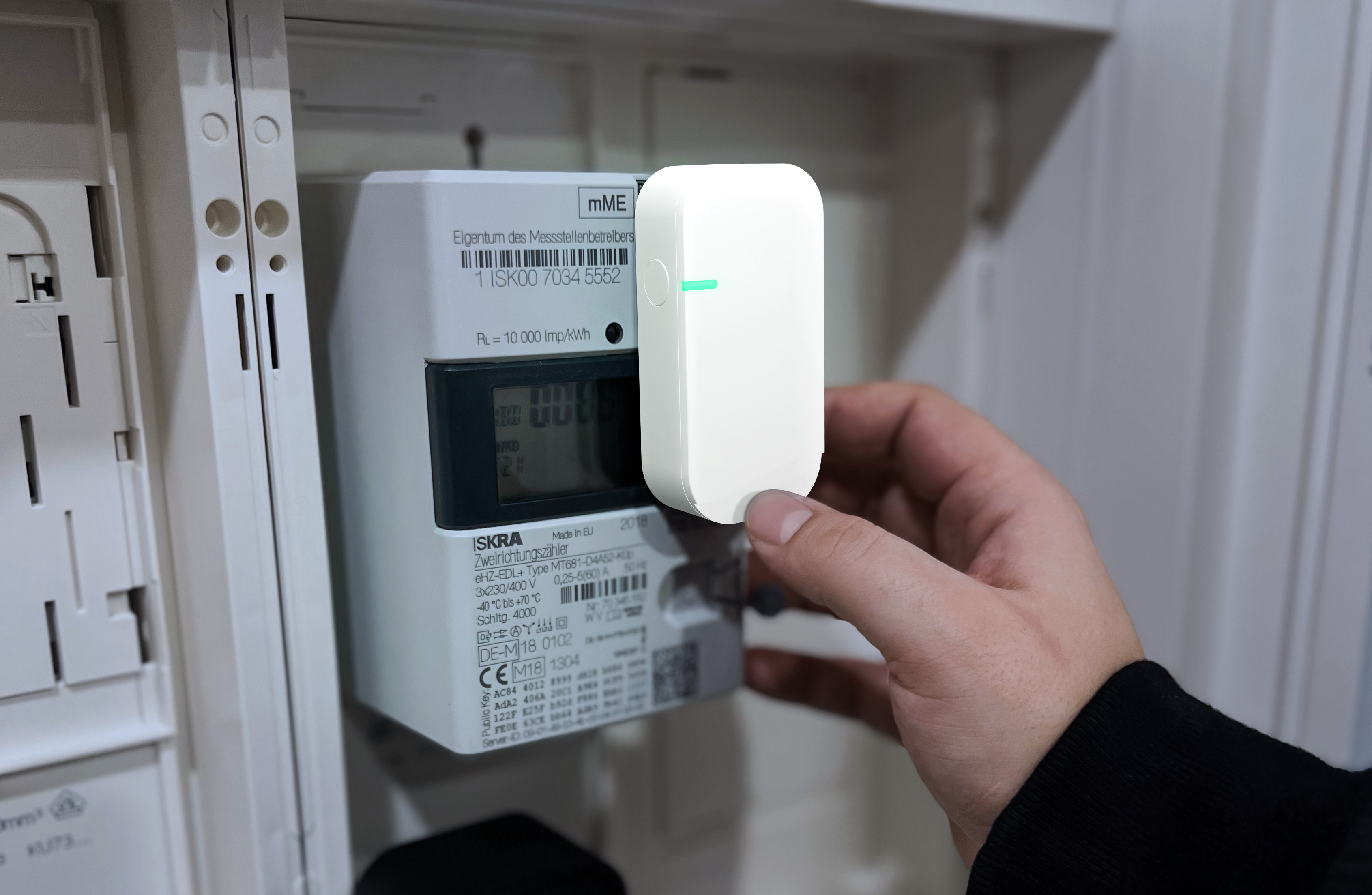 Sustainergy reader for digital electricity meters
